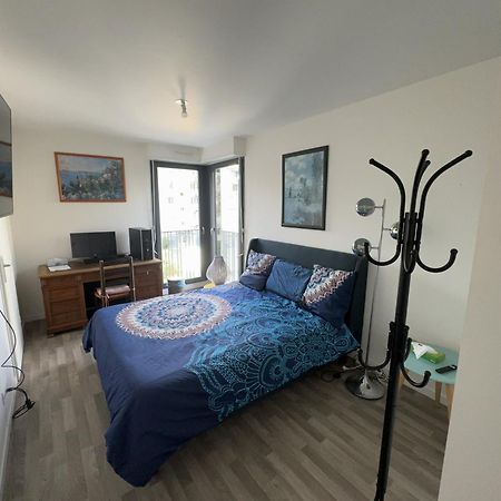 Grande Chambre 14 M2 Avec Salle De Bain Privative A Nanterre Prefecture Proche La Defense Arena Campus Sncf Et Paris Eksteriør billede