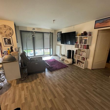 Grande Chambre 14 M2 Avec Salle De Bain Privative A Nanterre Prefecture Proche La Defense Arena Campus Sncf Et Paris Eksteriør billede